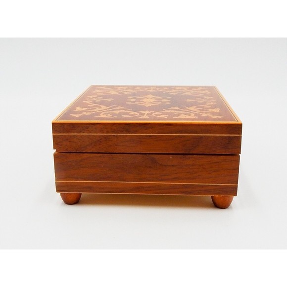 Reuge Swiss Made Romance Music Box Plays As Time Goes By Lacquer Inlaid Wood - Picture 6 of 11